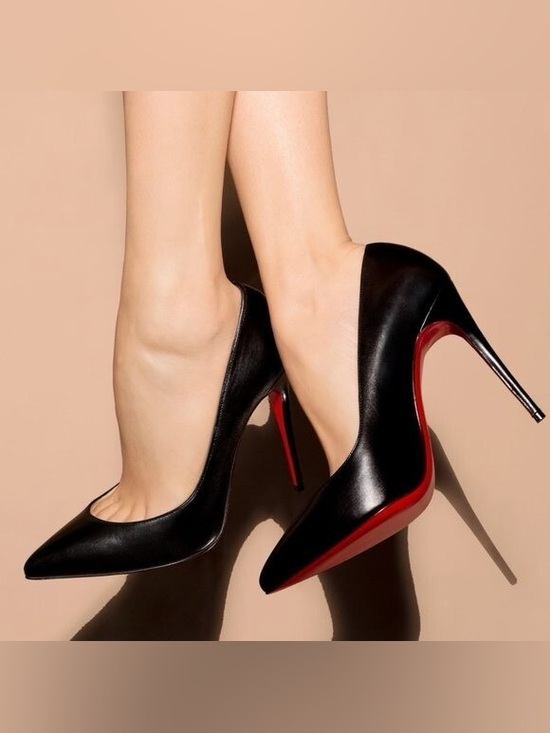 Christian Louboutin Shoes - Christian Louboutin Pigalle Follies 100 Nappa Shiny Black Size 39